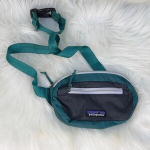 Patagonia Turquoise and Charcoal Ultralight Black Hole Mini Hip Pack